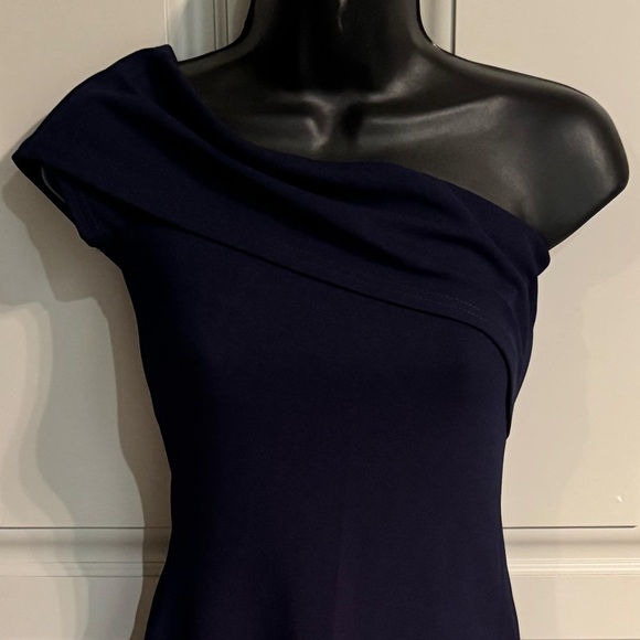 Missguided Navy Blue Off-Shoulder Dress size 4 length 37in pit to pit 13in - Picture 6 of 6
